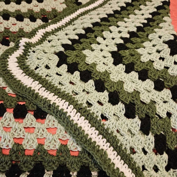 Throws - Picture 2 of 2